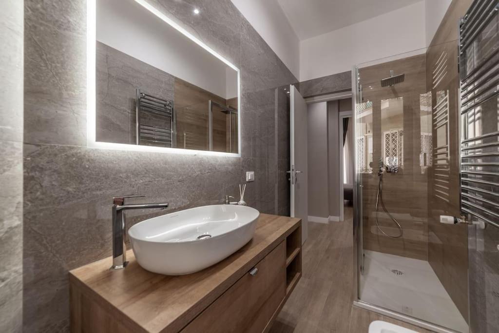 Domus 124, Elegant Comfort With Parking * Rom